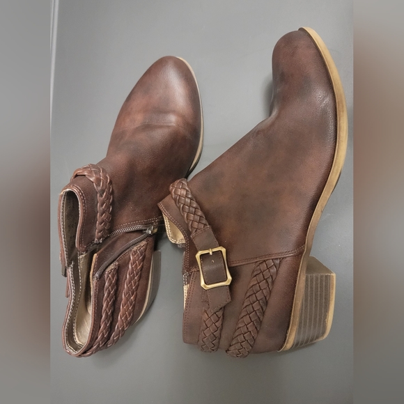 Life Stride booties size 10 - Picture 5 of 5